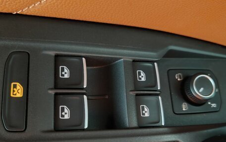 Volkswagen Tiguan II, 2017 год, 2 400 000 рублей, 17 фотография