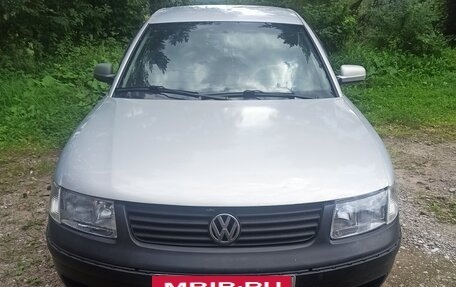 Volkswagen Passat B5+ рестайлинг, 1998 год, 140 000 рублей, 2 фотография