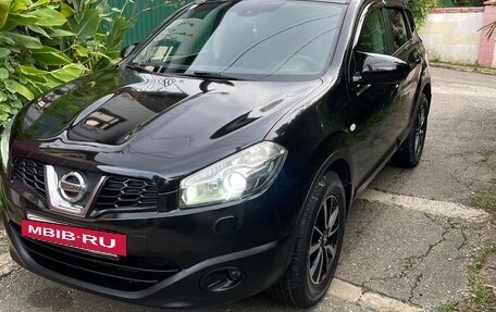 Nissan Qashqai, 2010 год, 888 000 рублей, 2 фотография
