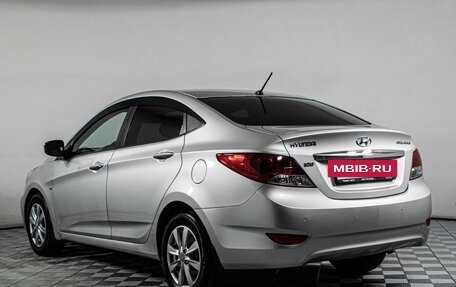 Hyundai Solaris II рестайлинг, 2013 год, 897 000 рублей, 7 фотография