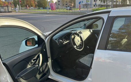 Renault Sandero II рестайлинг, 2016 год, 680 000 рублей, 9 фотография