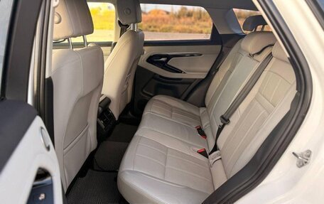 Land Rover Range Rover Evoque II, 2019 год, 3 800 000 рублей, 10 фотография