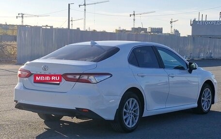Toyota Camry, 2021 год, 2 550 000 рублей, 2 фотография