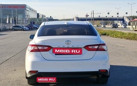 Toyota Camry, 2021 год, 2 550 000 рублей, 4 фотография