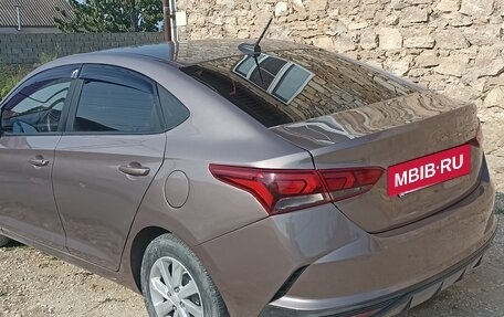 Hyundai Solaris II рестайлинг, 2020 год, 990 000 рублей, 4 фотография