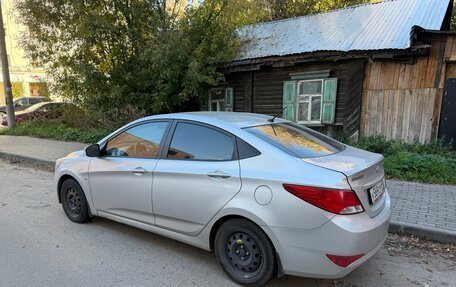 Hyundai Solaris II рестайлинг, 2015 год, 870 000 рублей, 2 фотография