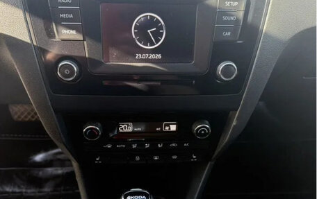 Skoda Rapid I, 2017 год, 1 150 000 рублей, 9 фотография