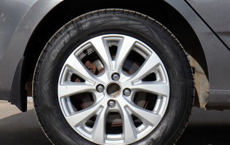 Hyundai Solaris II рестайлинг, 2011 год, 750 000 рублей, 9 фотография