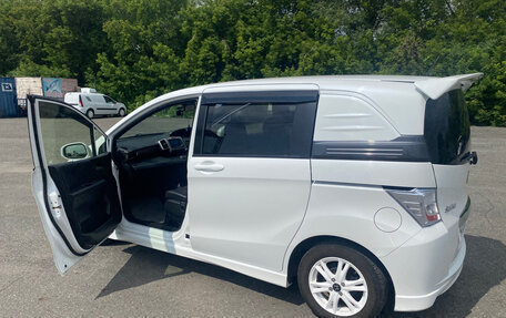 Honda Freed I, 2013 год, 1 000 000 рублей, 8 фотография