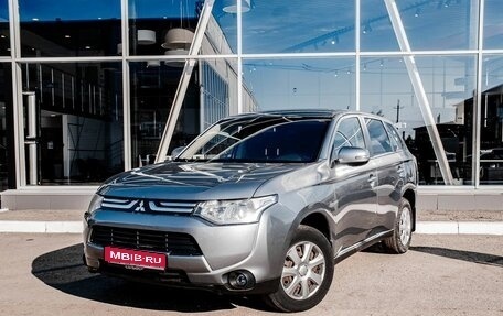 Mitsubishi Outlander III рестайлинг 3, 2013 год, 1 300 000 рублей, 1 фотография