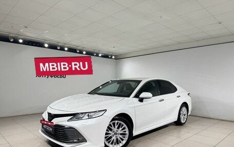 Toyota Camry, 2018 год, 2 790 000 рублей, 1 фотография