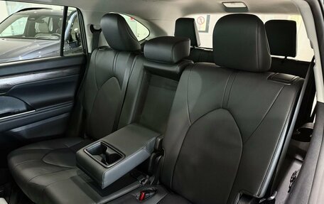 Toyota Highlander, 2026 год, 5 550 000 рублей, 22 фотография