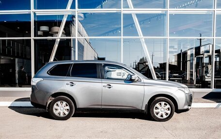 Mitsubishi Outlander III рестайлинг 3, 2013 год, 1 300 000 рублей, 8 фотография
