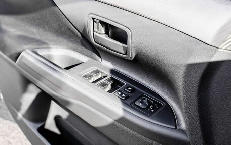Mitsubishi Outlander III рестайлинг 3, 2013 год, 1 300 000 рублей, 23 фотография