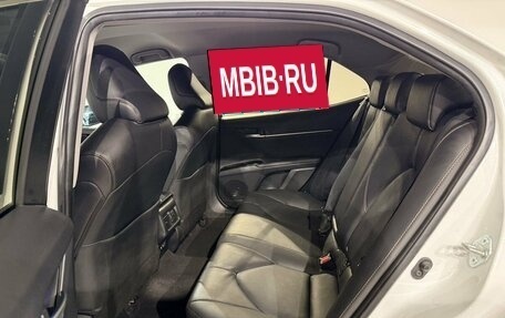 Toyota Camry, 2018 год, 2 790 000 рублей, 18 фотография