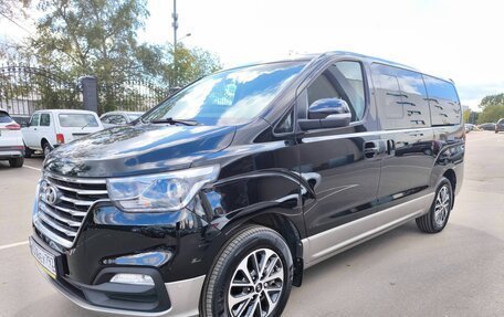 Hyundai Grand Starex Grand Starex I рестайлинг 2, 2019 год, 3 950 000 рублей, 6 фотография