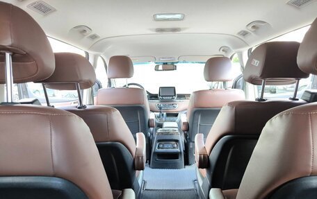 Hyundai Grand Starex Grand Starex I рестайлинг 2, 2019 год, 3 950 000 рублей, 18 фотография