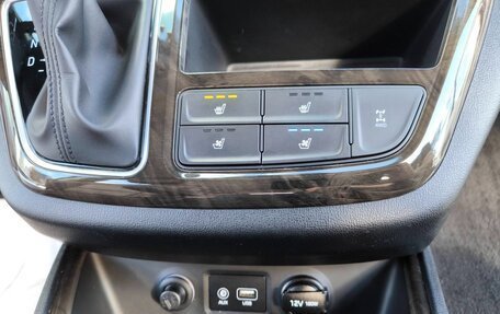 Hyundai Grand Starex Grand Starex I рестайлинг 2, 2019 год, 3 950 000 рублей, 20 фотография
