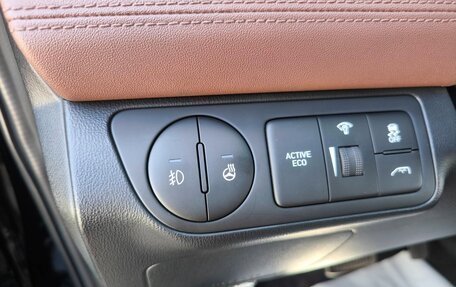 Hyundai Grand Starex Grand Starex I рестайлинг 2, 2019 год, 3 950 000 рублей, 25 фотография