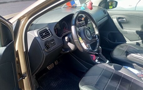 Volkswagen Polo VI (EU Market), 2018 год, 1 200 000 рублей, 4 фотография