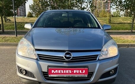 Opel Astra H, 2008 год, 680 000 рублей, 2 фотография