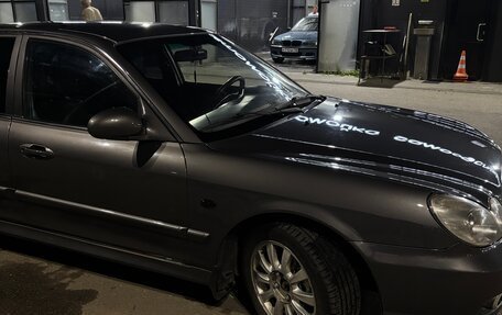 Hyundai Sonata IV рестайлинг, 2005 год, 400 000 рублей, 3 фотография