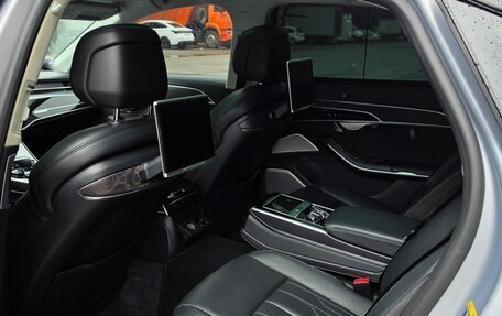 Audi A8, 2018 год, 4 500 000 рублей, 9 фотография