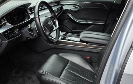 Audi A8, 2018 год, 4 500 000 рублей, 11 фотография