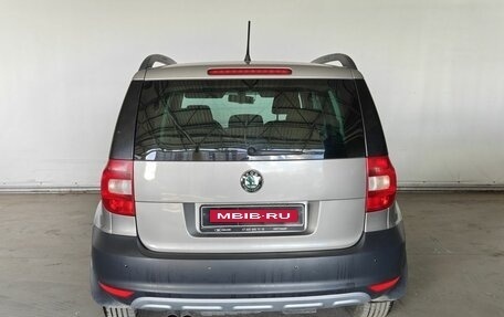 Skoda Yeti I рестайлинг, 2012 год, 897 000 рублей, 5 фотография