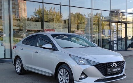 Hyundai Solaris II рестайлинг, 2020 год, 1 330 000 рублей, 3 фотография