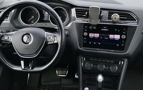 Volkswagen Tiguan II, 2019 год, 2 595 000 рублей, 9 фотография