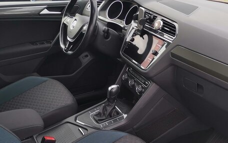 Volkswagen Tiguan II, 2019 год, 2 595 000 рублей, 10 фотография