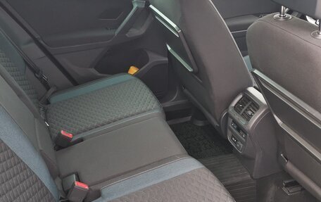 Volkswagen Tiguan II, 2019 год, 2 595 000 рублей, 8 фотография