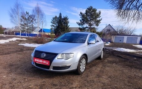 Volkswagen Passat B6, 2005 год, 500 000 рублей, 2 фотография