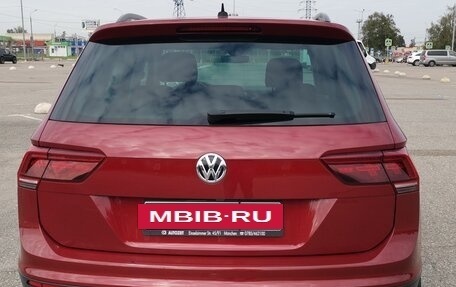 Volkswagen Tiguan II, 2019 год, 2 595 000 рублей, 4 фотография