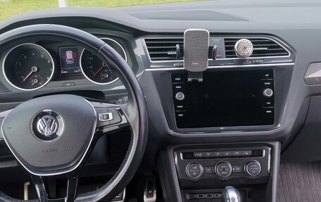 Volkswagen Tiguan II, 2019 год, 2 595 000 рублей, 12 фотография