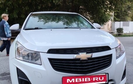 Chevrolet Cruze II, 2013 год, 730 000 рублей, 2 фотография