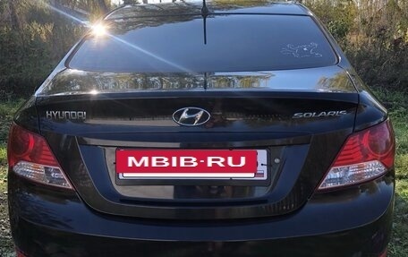 Hyundai Solaris II рестайлинг, 2011 год, 590 000 рублей, 2 фотография