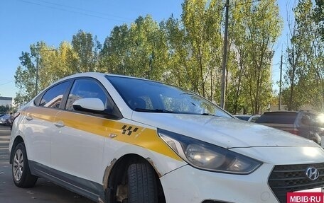 Hyundai Solaris II рестайлинг, 2019 год, 625 000 рублей, 2 фотография