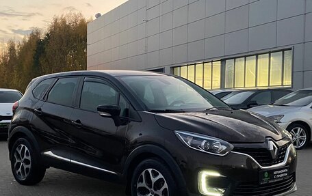Renault Kaptur I рестайлинг, 2017 год, 1 470 000 рублей, 2 фотография