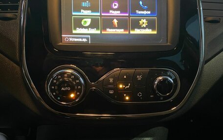 Renault Kaptur I рестайлинг, 2017 год, 1 470 000 рублей, 22 фотография