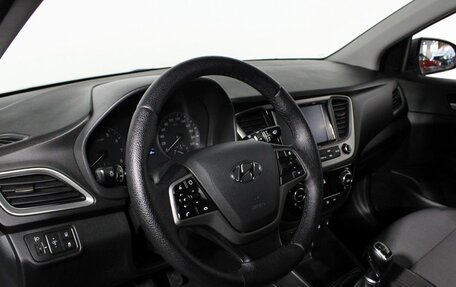 Hyundai Solaris II рестайлинг, 2017 год, 1 297 000 рублей, 12 фотография