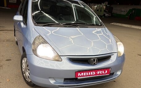 Honda Fit III, 2002 год, 345 000 рублей, 2 фотография