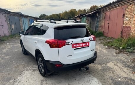 Toyota RAV4, 2014 год, 1 550 000 рублей, 4 фотография