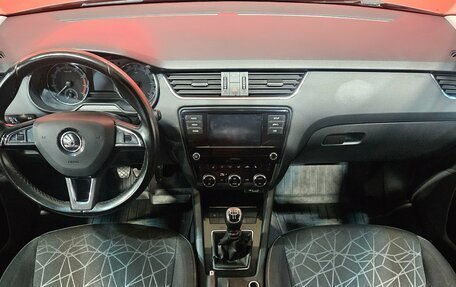 Skoda Octavia, 2018 год, 1 570 000 рублей, 9 фотография