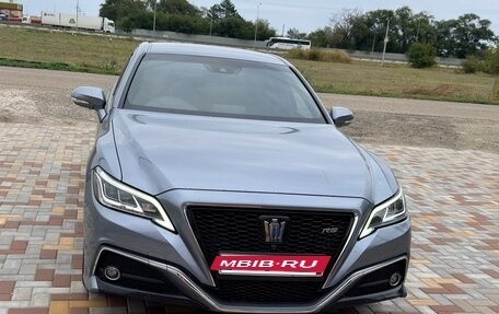 Toyota Crown, 2019 год, 3 600 000 рублей, 2 фотография
