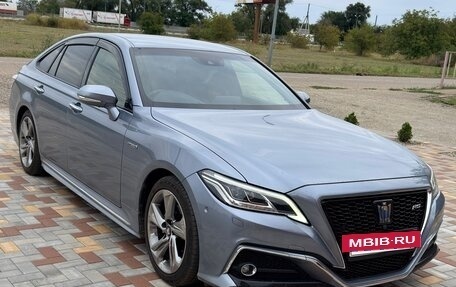 Toyota Crown, 2019 год, 3 600 000 рублей, 3 фотография