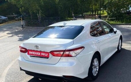 Toyota Camry, 2020 год, 2 100 000 рублей, 2 фотография