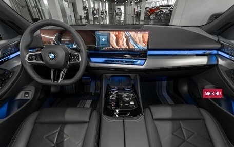 BMW 5 серия, 2024 год, 8 600 000 рублей, 12 фотография