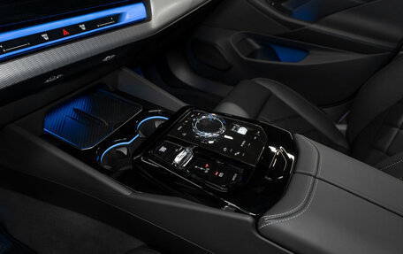 BMW 5 серия, 2024 год, 8 600 000 рублей, 22 фотография